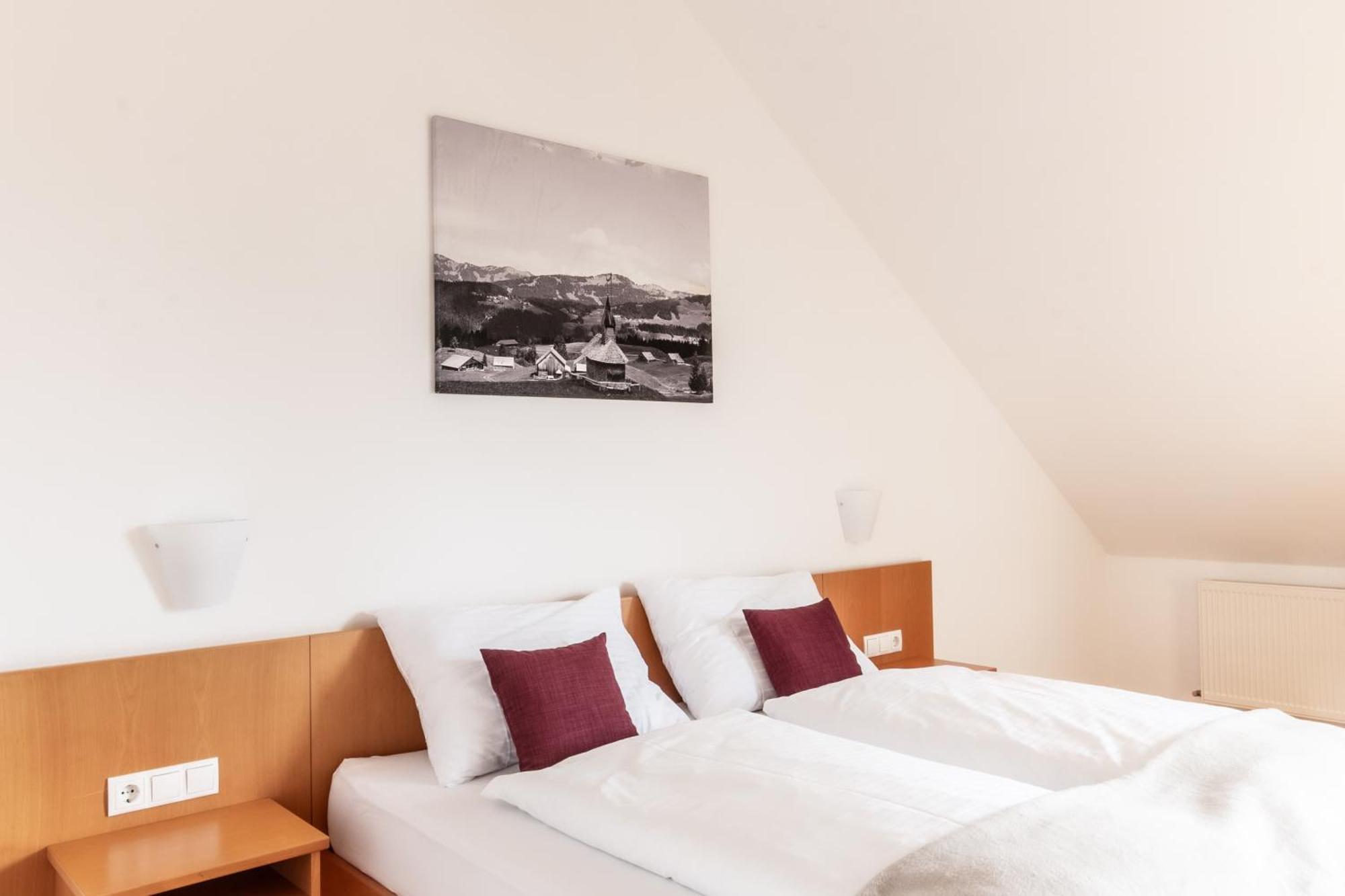 Hotel Loewen Lingenau Esterno foto