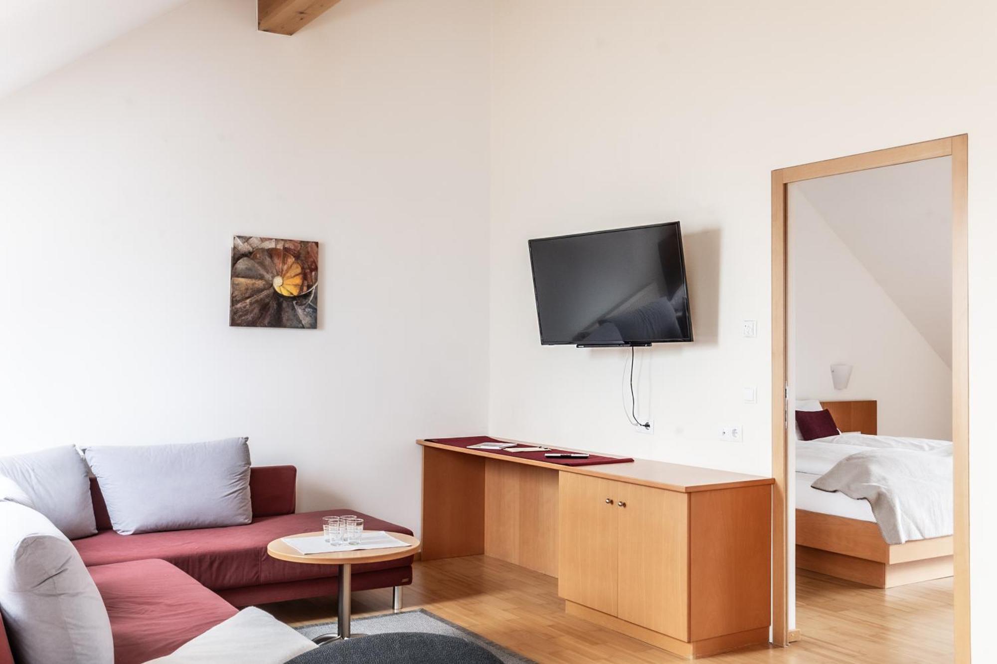 Hotel Loewen Lingenau Esterno foto
