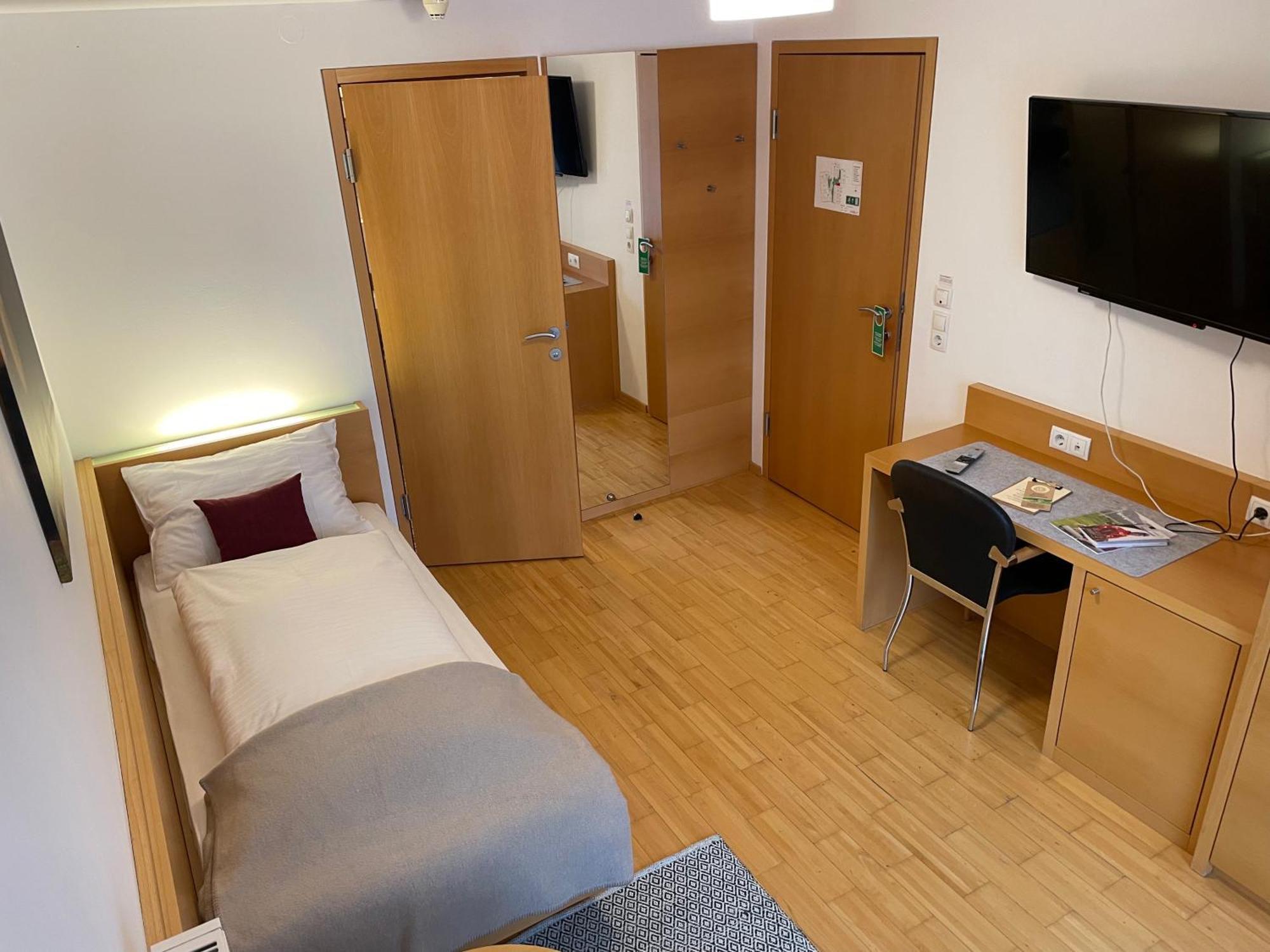 Hotel Loewen Lingenau Esterno foto