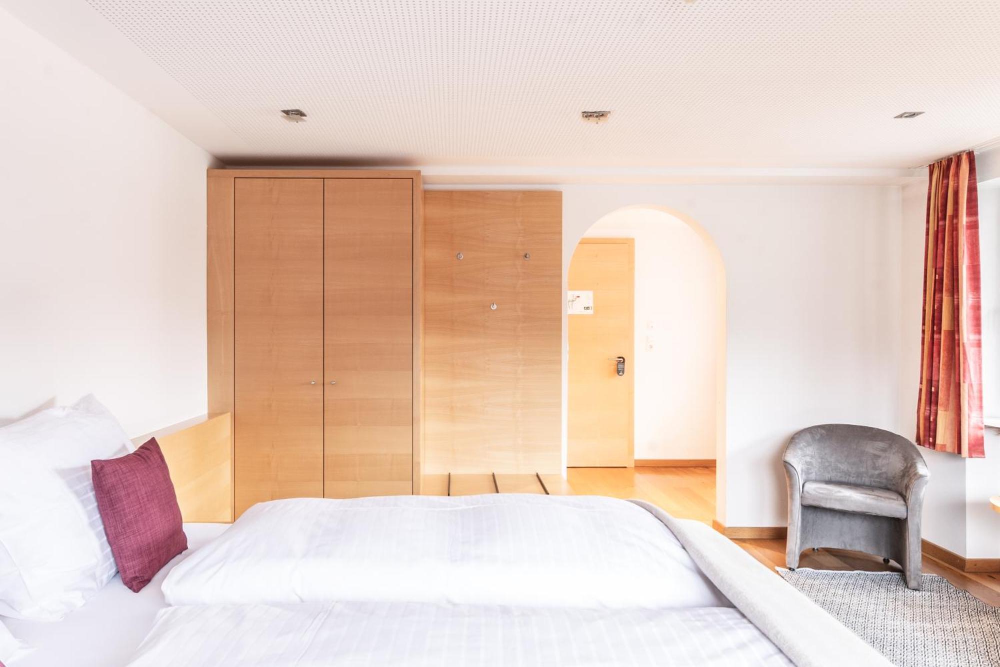 Hotel Loewen Lingenau Esterno foto