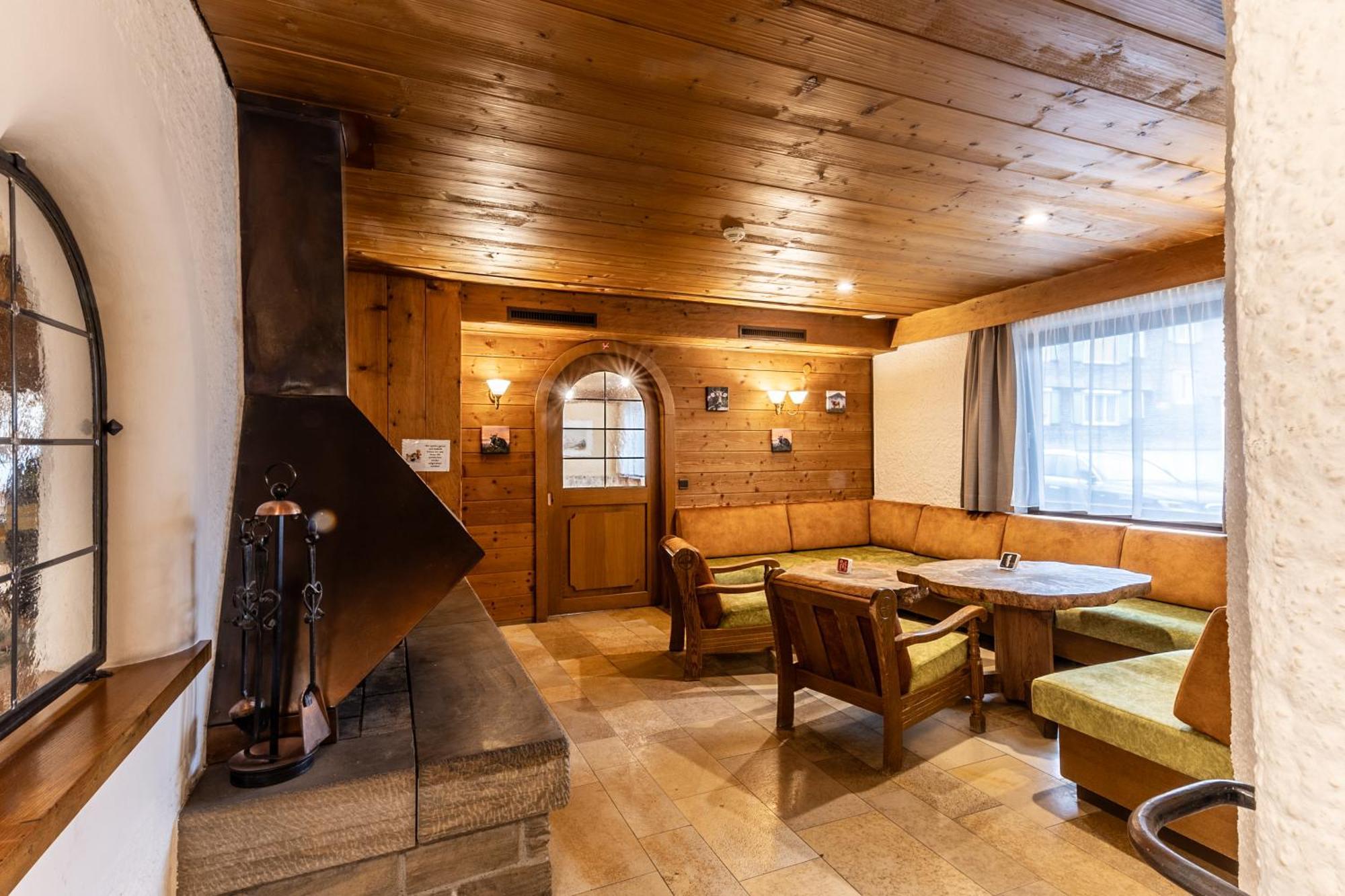 Hotel Loewen Lingenau Esterno foto