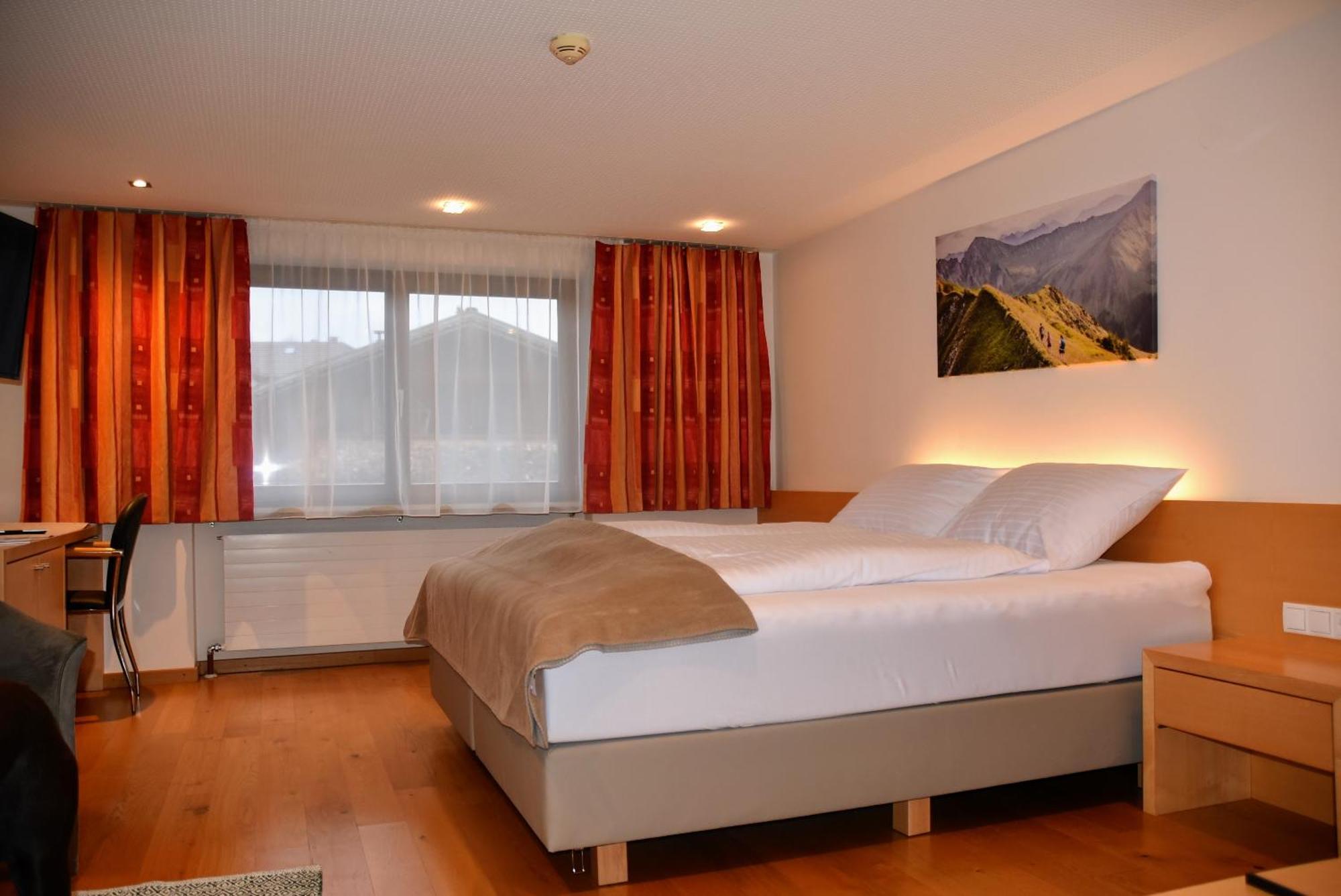 Hotel Loewen Lingenau Esterno foto