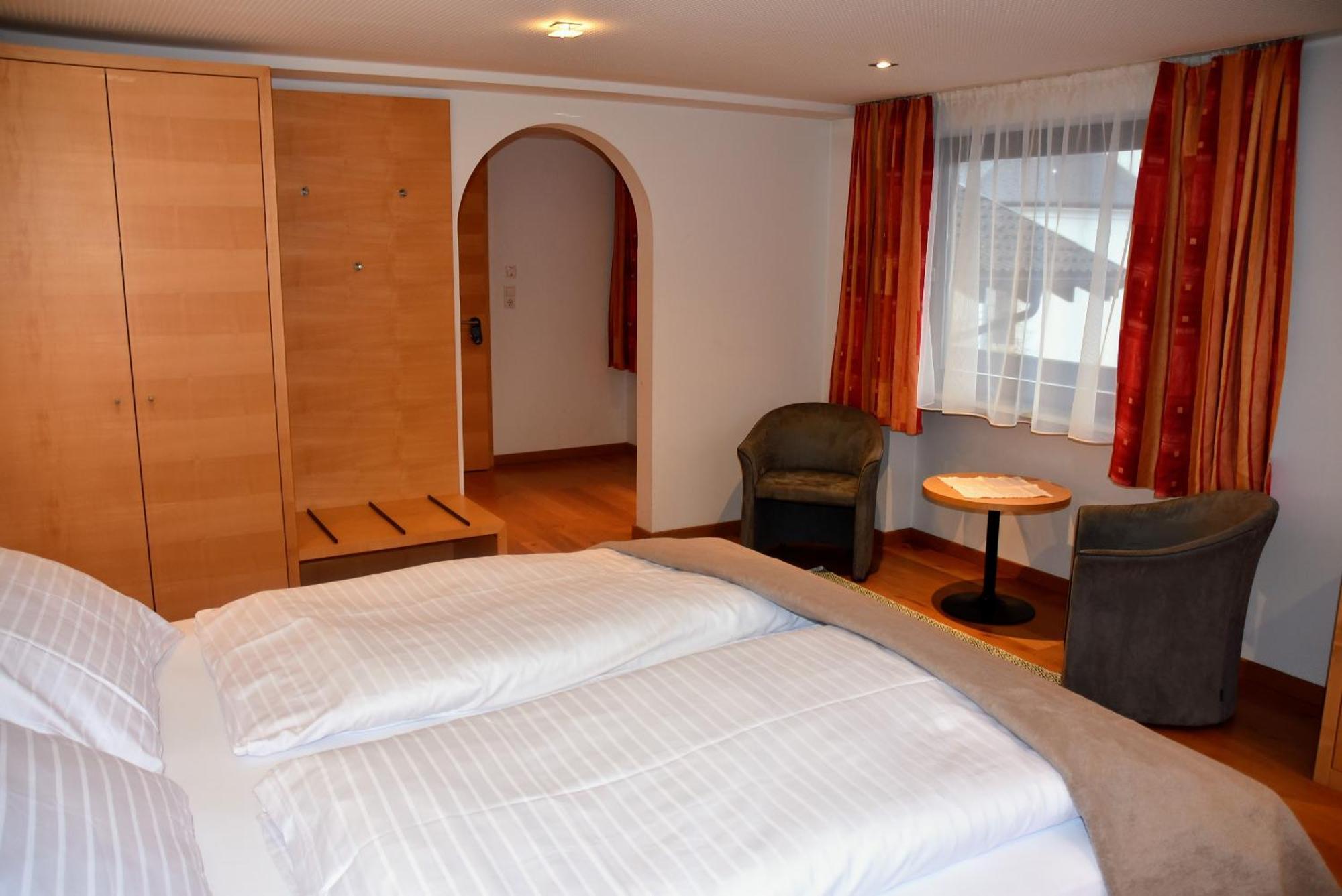 Hotel Loewen Lingenau Esterno foto